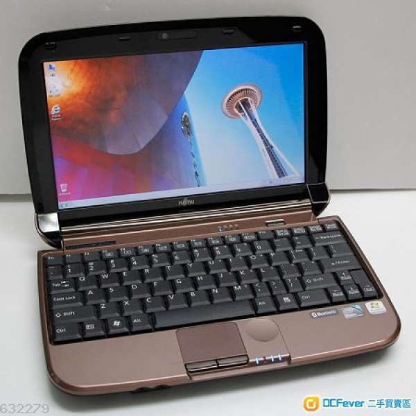 無花極新Fujitsu MH380 NETBOOK