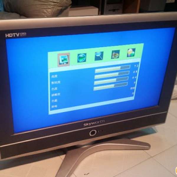 Skyworth  26L16   1080i  lcd tv  可當26"電腦ＭＯＮ。可加$交換大型電視！