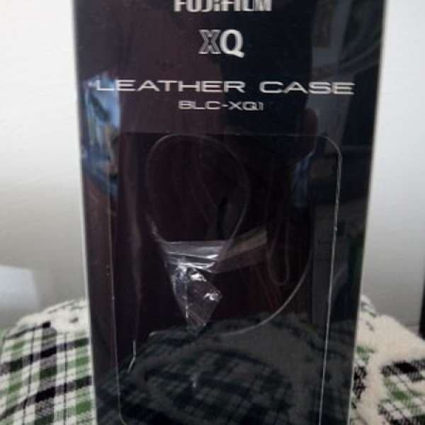 全新Fuji( XQ1)Half Leather case (黑色)+頸繩+袋