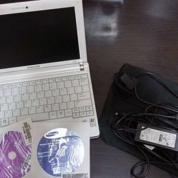 Samsung 10" netbook (NC series) NP - NC10 (白色)