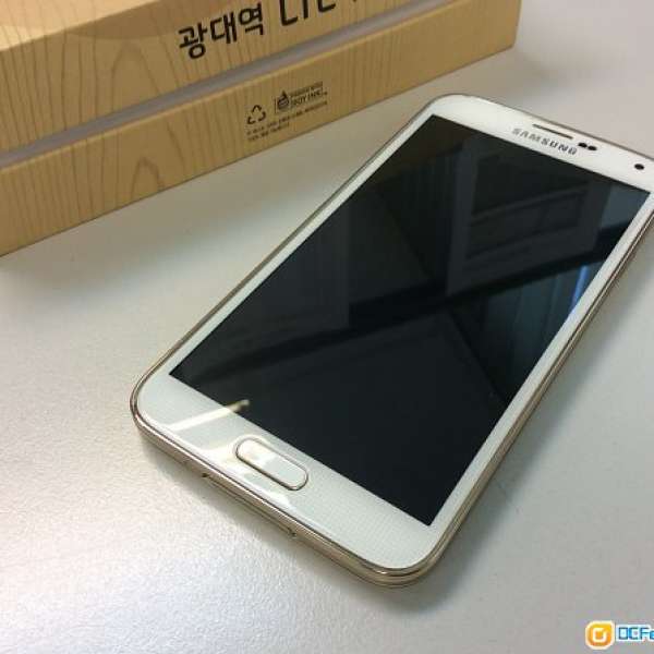 95% 新韓水 Samsung S5 LTE-A 加強版 G906 白金色
