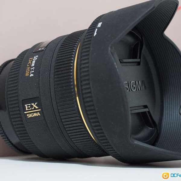 Sigma 50mm f1.4 EX DG HSM (Sony / Minolta A-mount)