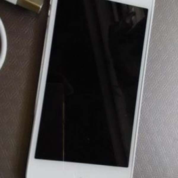 99% new ipod touch 5 銀色 32gb