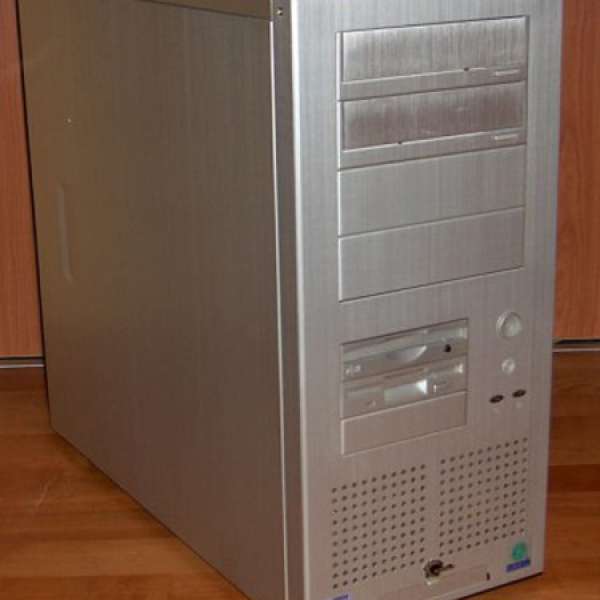Lian-Li PC-60 Aluminiun case  i5 2300 PC