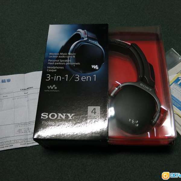 85% New SONY NWZ-WH303 3合1隨身音響 (耳機、音樂播放器及揚聲器)