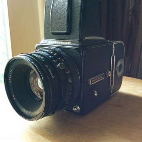 Hasselblad 500 cm CF 80mm/2.8  lens A12 back