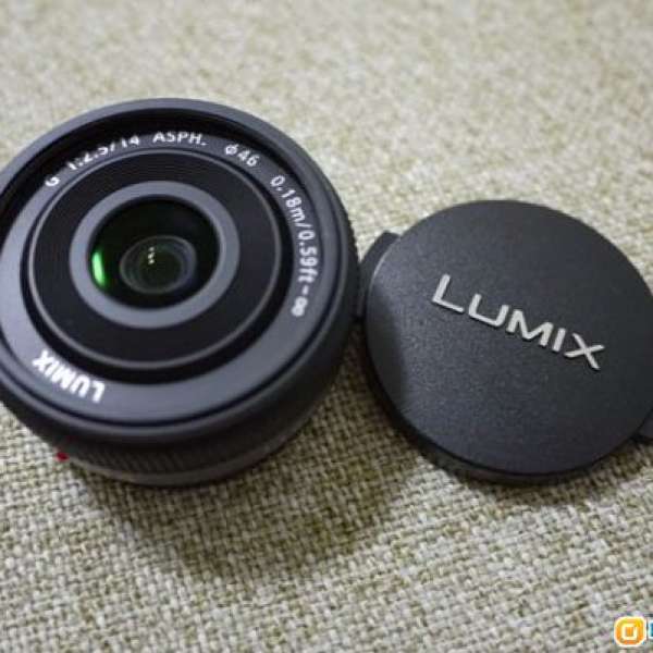 Panasonic LUMIX 雙鏡頭14mm F2.5 變焦 14-45mm F3.5-5.6 95%新行貨