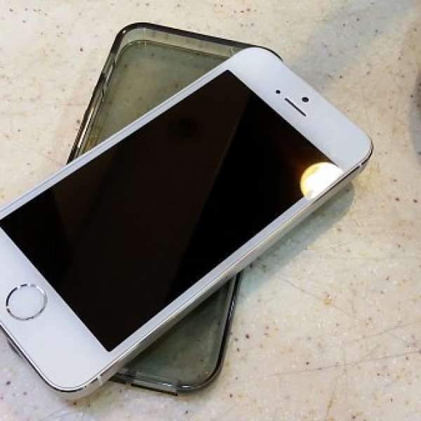 99%new.iphone5S銀白色行貨16GB有保用