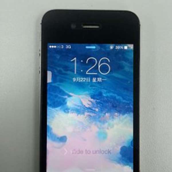 98%new黑色32gb iphone4s,連叉電