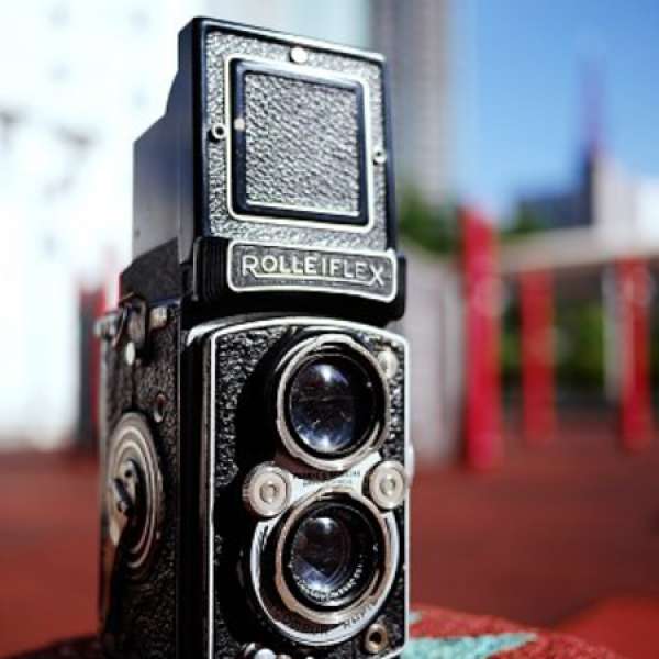 生於戰時 Rolleiflex Automat 3.5 配 Carl Zeiss Jena 75/3.5鏡頭的雙鏡相機 TLR