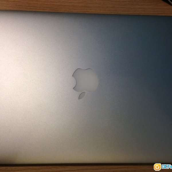 MacBook Air  i5 1.7 13" 4gb ram 256gb ssd (Mid-2011)