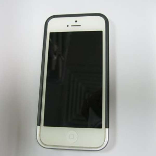 Sell 95% new 64gb iPhone 5 (White)