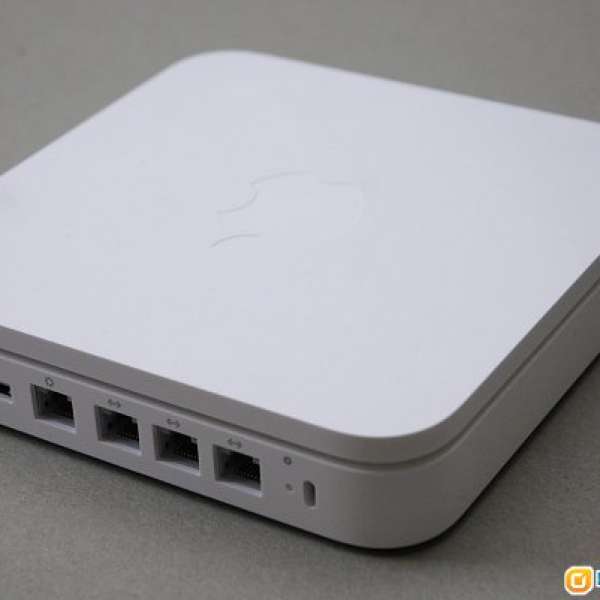 Apple Airport Extreme 802.11n (2.4G/5Ghz) 1代