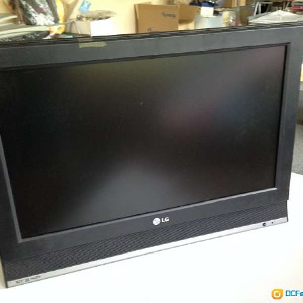 LG 20" LCD-TV Model 20LS2R