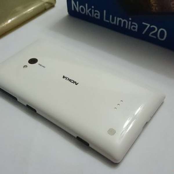 85%新 Nokia Lumia 720 白色 (行貨, 齊盒&配件)