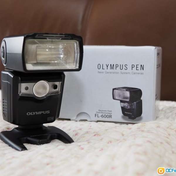 Olympus FL-600R Flashlight