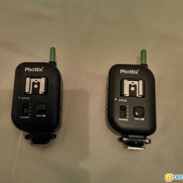 PHOTTIX ATLAS II 2.4GHZ WIRELESS TRIGGER, (2pcs), 99% NEW