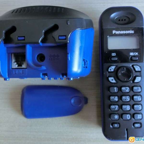 8成新 Panasonic 室內無線電話, 藍色 (KX-TG1311HK)