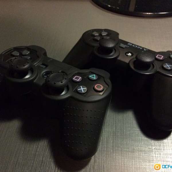 95%新 原裝 PS3 DUALSHOCK 3 ,黑色 無線 震動 手制 2個