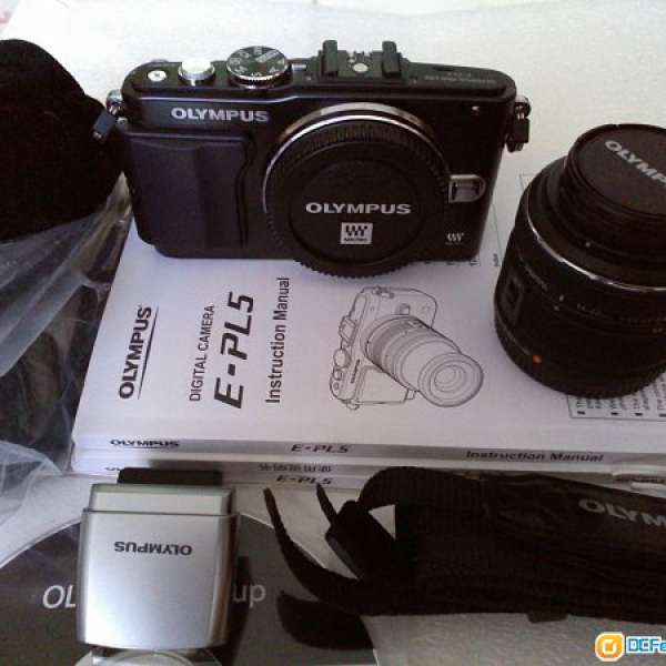 Olympus E-PL5 pen lite 及 14-42mm lens