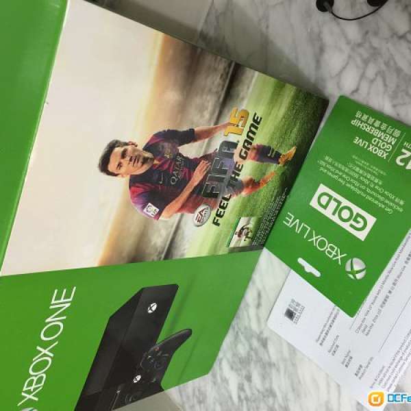 Xbox one + FIFA15 +12月金會員 全新行未開封
