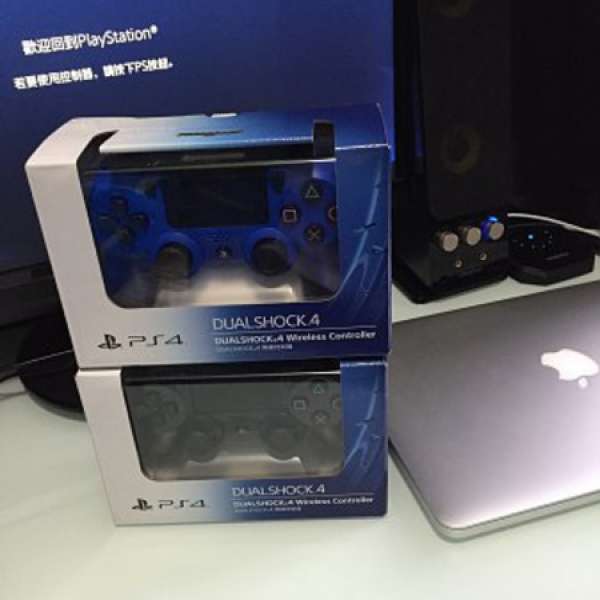 全新ps4手制（黑／藍）