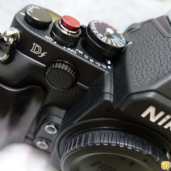 99%新 Nikon Df (黑色) Body 行貨連紫光檀木手柄
