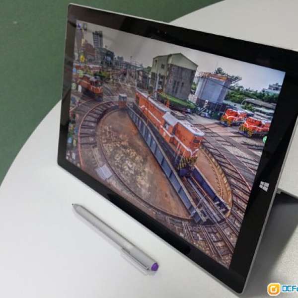 售99%new surface pro 3 i5 128g行貨 單盒齊 win8