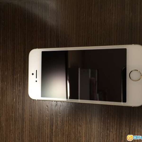 98% new iPhone 5s 16GB Gold 金色