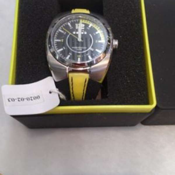 全新 diadora 運動款 男裝手錶,只售HK$120(不議價)