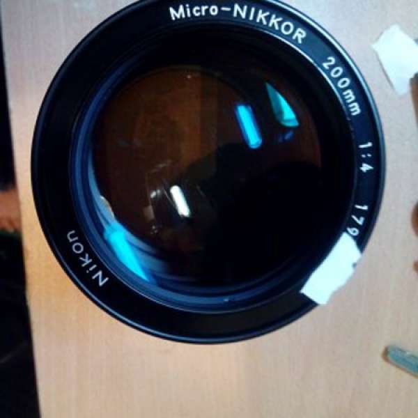 Nikon 200mm f4.0. mirco AI mount manual focus lens