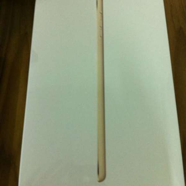 全新未開封iPad mini 3 + Wi-Fi 16GB 金色 (with Retina, Touch ID )