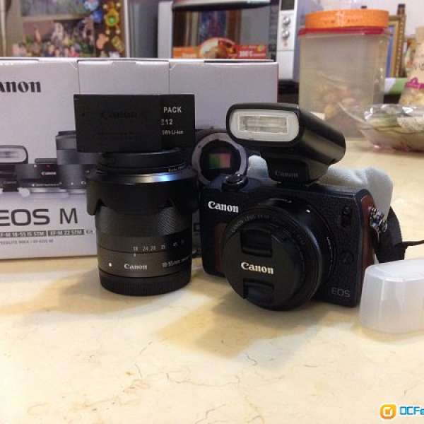 Canon EOS M套裝 (日本藍色版)EF-M 18-55 IS STM,EF-M 22 STM,Mount Adapter,90EX