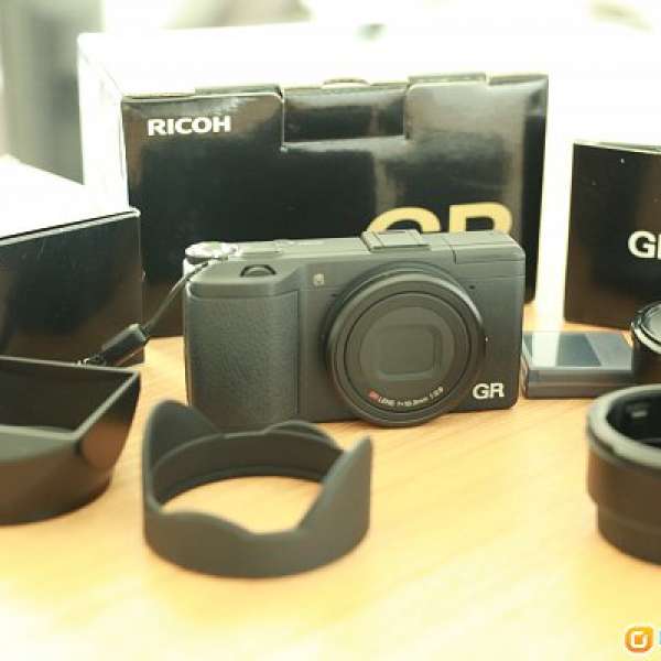 Ricoh GR 98% NEW & GH-3+GW-3+原廠皮套+真言 有保