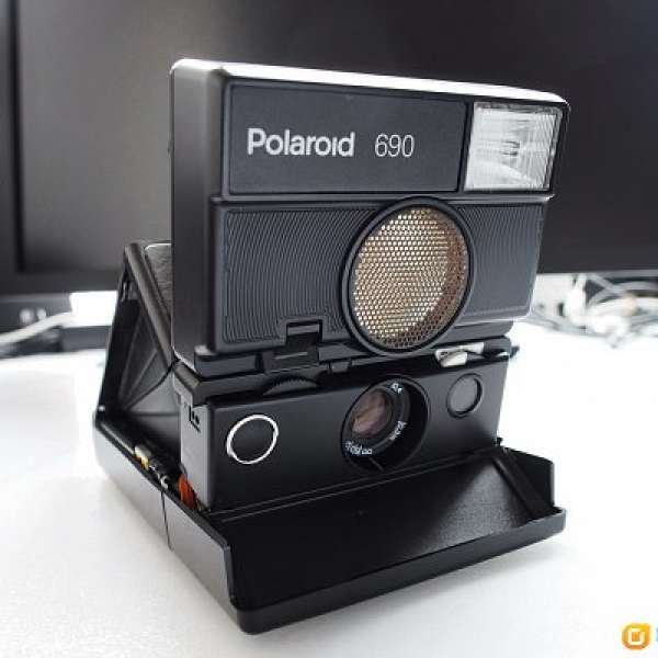 Polaroid 690 即影即有相機