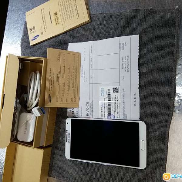90%NEW 行貨白色Samsung GALAXY Note 3 N9005 16GB'有一年保養