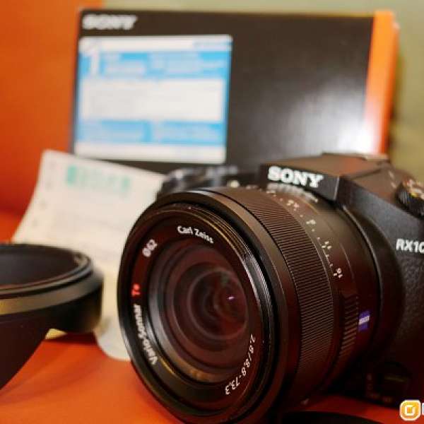 95% new Sony RX10 - still have 2 months warranty