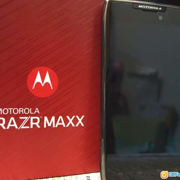9成新 Motorola RAZR MAXX XT910 行Andriod 全套齊香港行貨