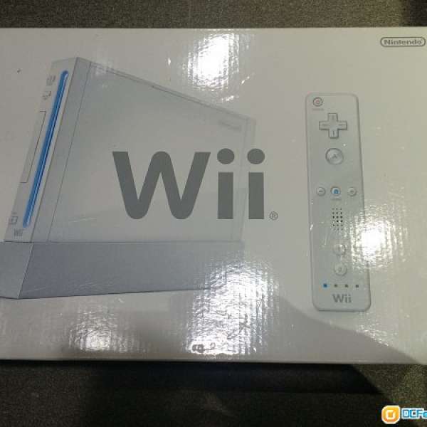 韓版Wii主機連兩手掣全套 加 Wii Fit 板連game只售$500！