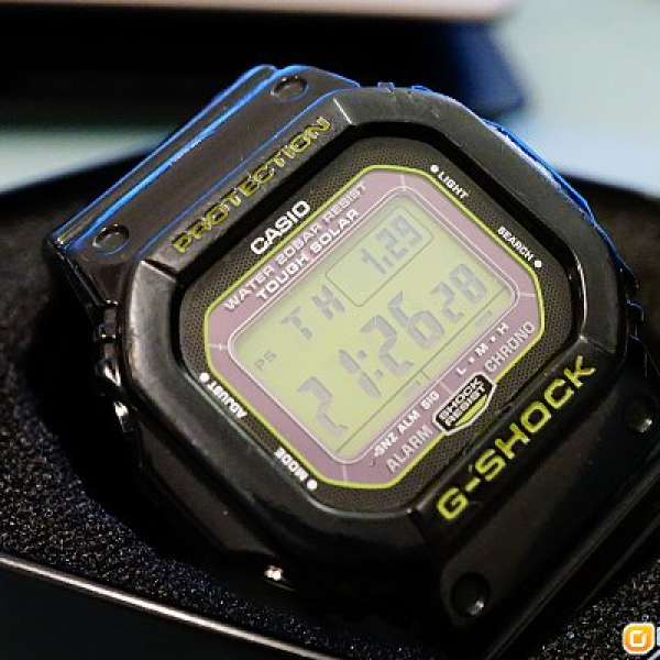 二手 70% 新 G-Shock G-5600B-1 黑綠色 太陽能充電