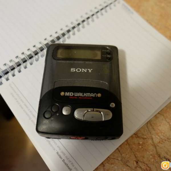8成新 Sony MD Walkman MZ-R2 Made in Japan