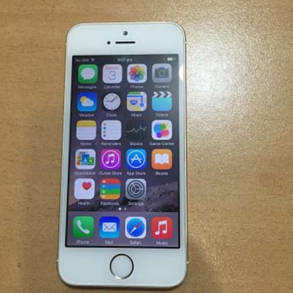 iPhone 5s 32GB Gold 無保養 有凹陷 無更換過 iOS 8.1.2