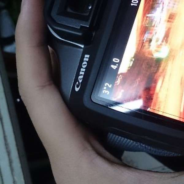 CANON 1100D