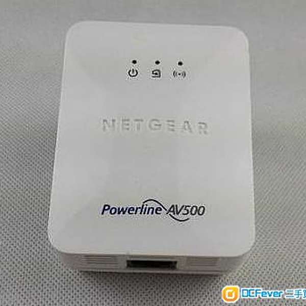 Netgear homeplug 500M+300M WiFi 1個   500M XAV5101 1個