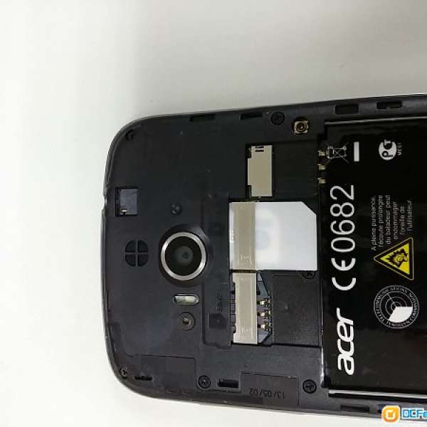 Acer Liquid e2 v370 銀白色 雙卡雙待單通話 4.5 吋 IPS 行貨 NFC