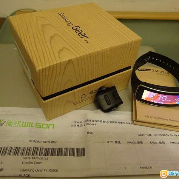 行貨 Samsung Gear Fit (not fuelband Garmin Fitbit Moto 360 LG G Watch