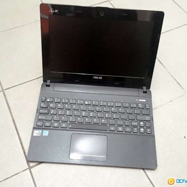 ASUS X101 EEE-PC Netbook 2gb ddr3 ram window7 thin版系統