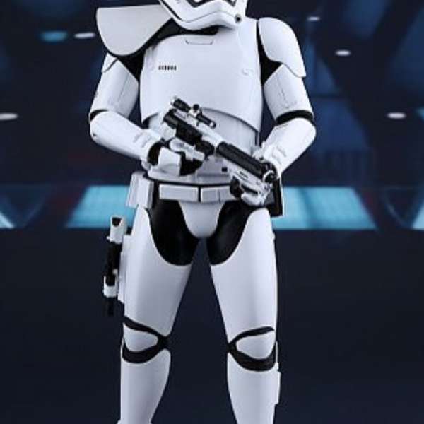 Iron Man Mark III 潛行版+First Order Stormtrooper Squad Leader白兵