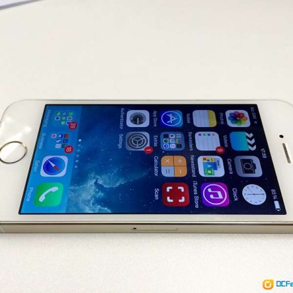 iPhone 5s 32gb 95% 新 金色 全天侯包+前後貼