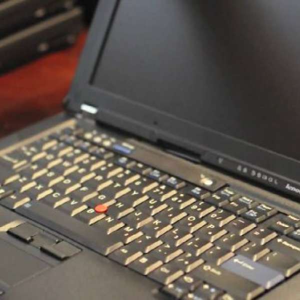 LENOVO THINKPAD T400  C2D8600 4GB Ram 250GB harddisk